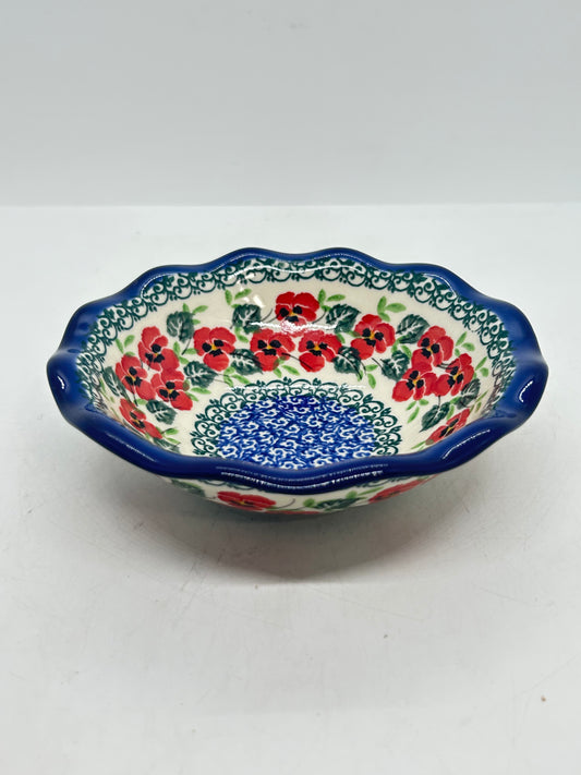 Scalloped Bowl ~ 6" ~ 2537X - T4!