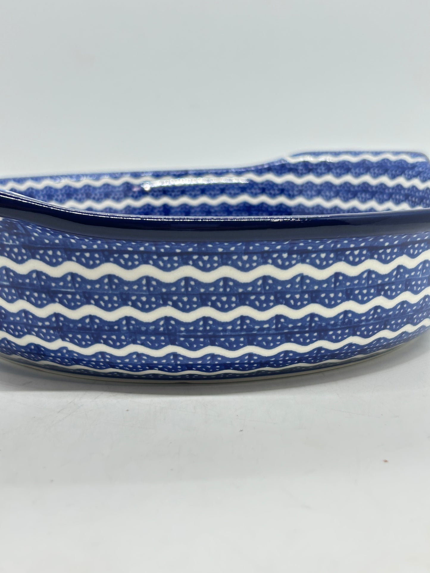 417 ~ Baker ~ Round w/ Handles ~ 10" - 2957X - T4!