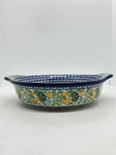 Load image into Gallery viewer, 141 Baker ~ Round w/ Handles ~ 8 inch ~ U5106 ~ U3!