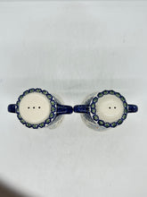 Load image into Gallery viewer, Salt &amp; Pepper Man &amp; Woman Set - 00BR