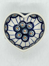Load image into Gallery viewer, Second Quality Heart Bowl - 054A