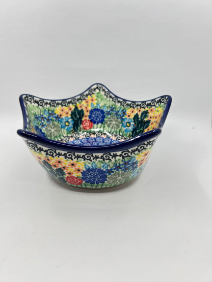 Bowl ~ Star Shaped ~ 7.25w ~ U2738 ~ U4*
