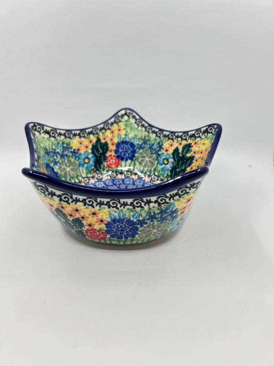 Bowl ~ Star Shaped ~ 7.25w ~ U2738 ~ U4*