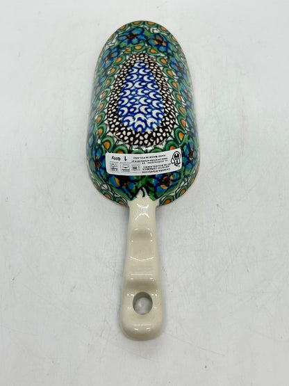 Scoop ~ 9 inch ~ U0151 - U3!