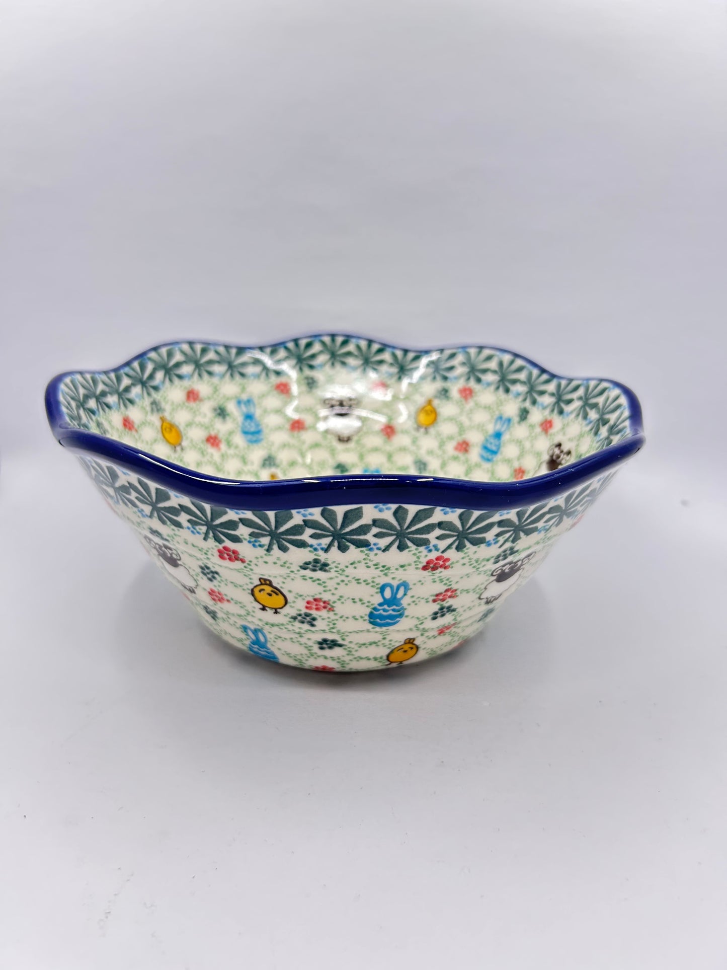 Bowl ~ Wavy Edge ~ Small ~ 8 inch ~ U5194 ~ U3*