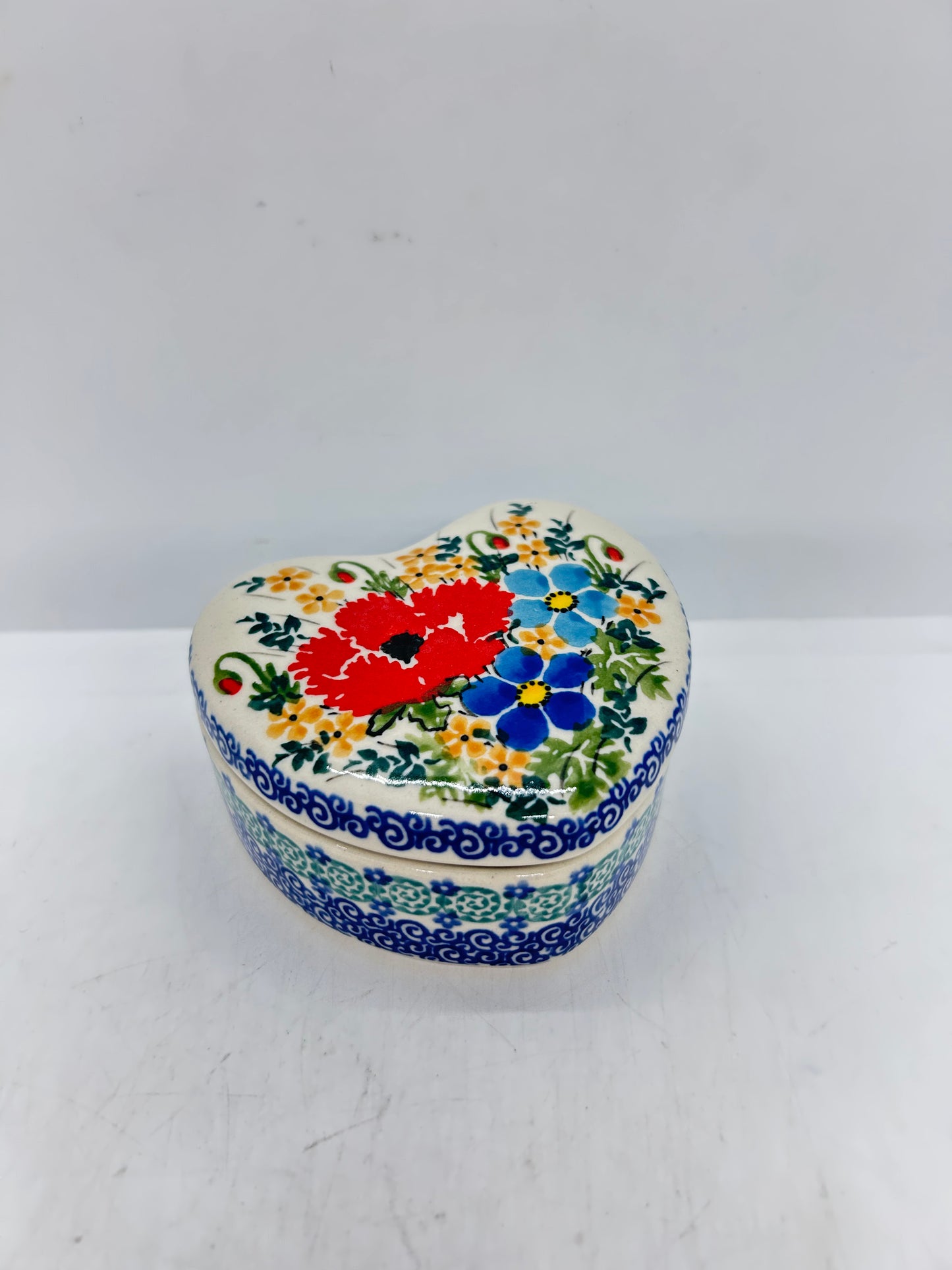 Heart Shaped Container ~ 4" ~ U5149 - U4!