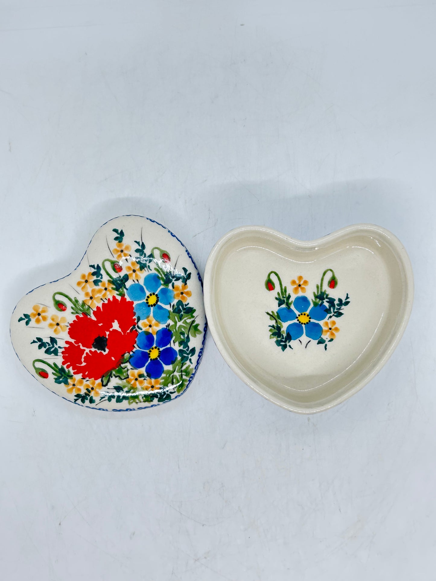 Heart Shaped Container ~ 4" ~ U5149 - U4!