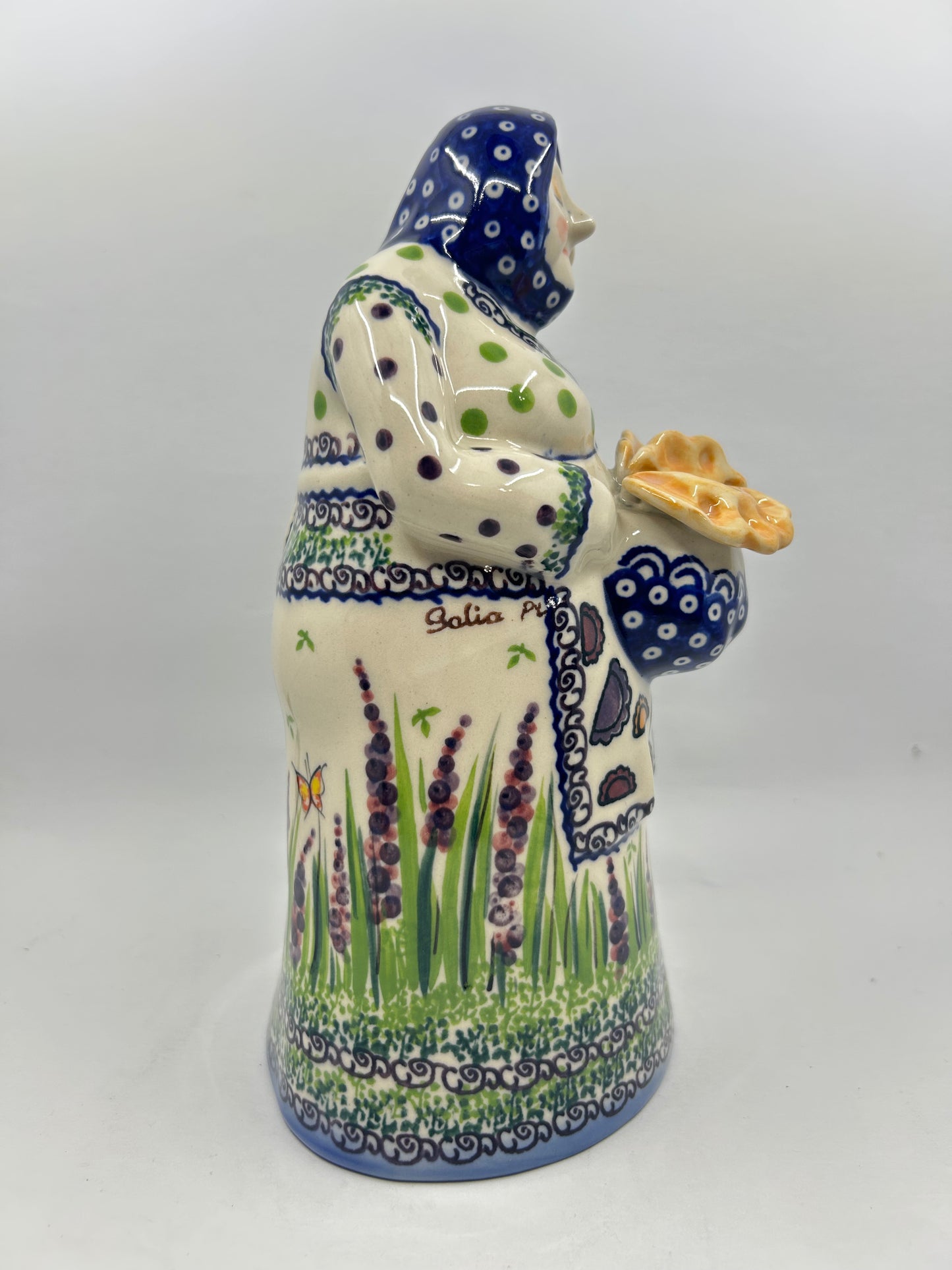 Babcia with Pierogi - Limited Edition U-LA1
