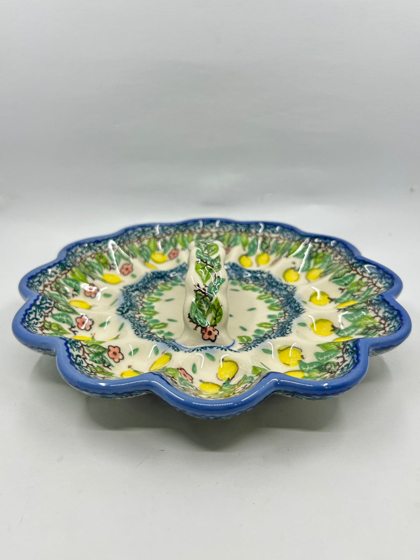 T13 Egg Dish with Handle - U-CT