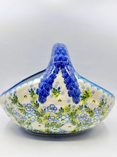 Load image into Gallery viewer, Large Basket - U685