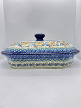 Load image into Gallery viewer, Baker ~ Covered Casserole ~ 9.5 x 12 inch ~ U5166 ~ U3!