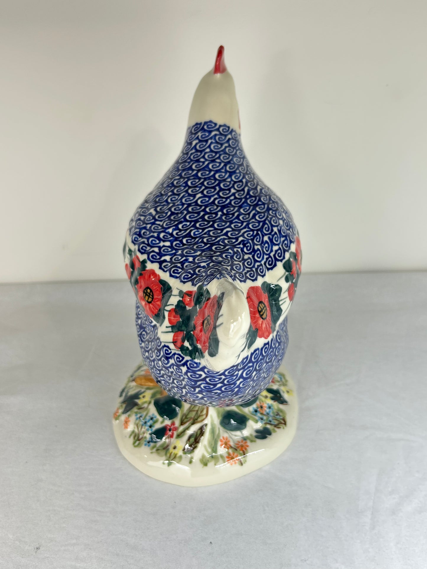Farm Chicken Figurine - D15