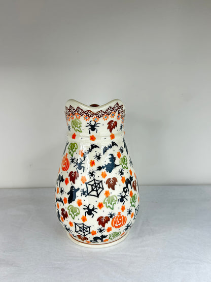 Large Pitcher - D90