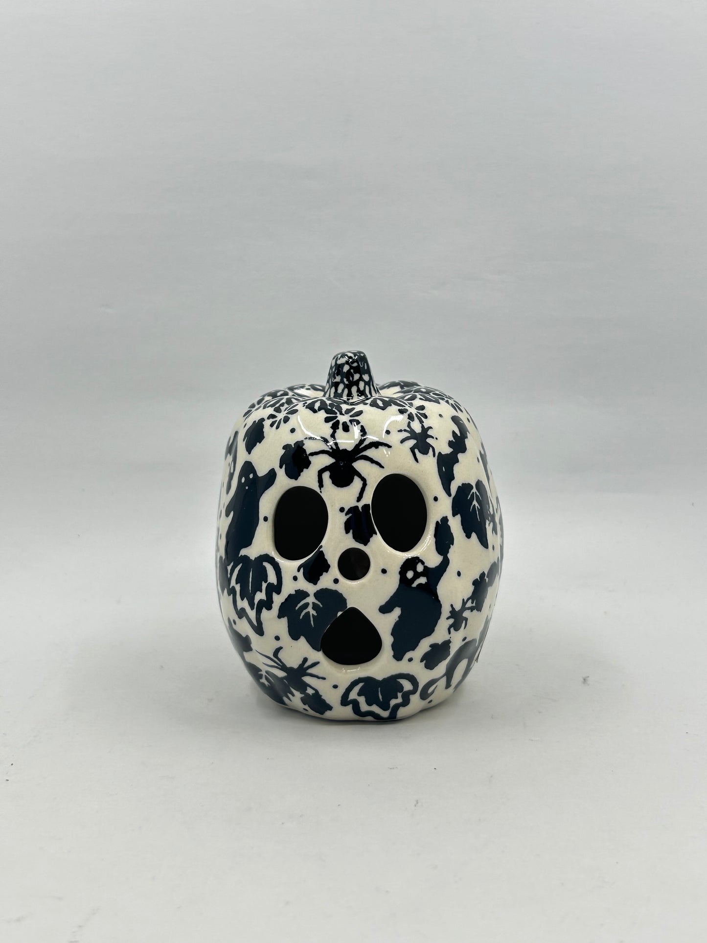 A444 Small Pumpkins Black Halloween - D92