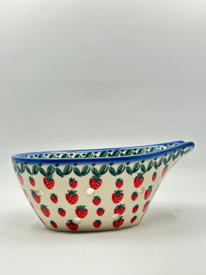 A506 Colander - D139