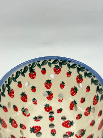 A506 Colander - D139