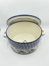 Load image into Gallery viewer, Covered Casserole (2 qt) - 3235X - T4!