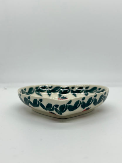 A7 Saucer Heart - D139