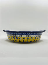 Load image into Gallery viewer, Baker ~ Round w/ Handles ~ 8 inch ~ 0859X - T3!