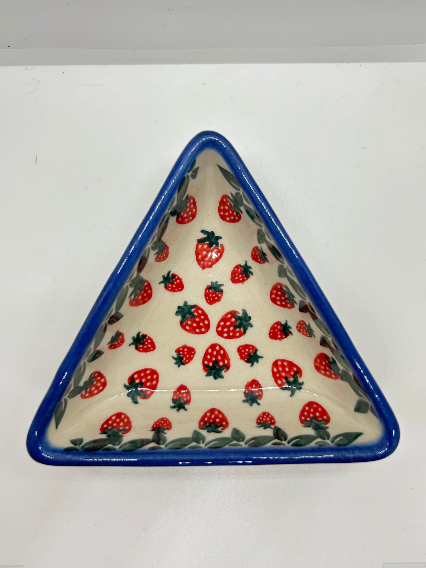 Andy Triangle Dish - D139