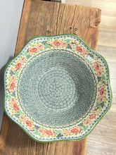 Load image into Gallery viewer, Bowl ~ Wavy Edge ~ Large ~ 12 inch ~ U4799 ~ U3!