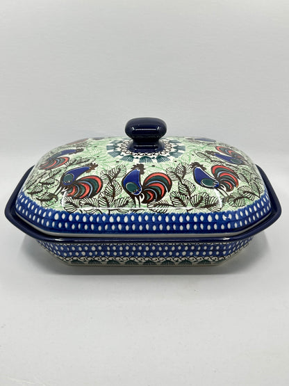 Baker ~ Covered Casserole ~ 8"W x 10.25"L ~ U2664 ~ U3!