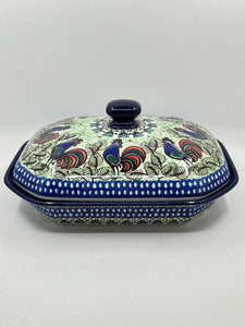 Baker ~ Covered Casserole ~ 8"W x 10.25"L ~ U2664 ~ U3!