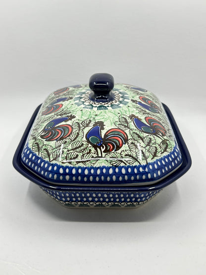 Baker ~ Covered Casserole ~ 8"W x 10.25"L ~ U2664 ~ U3!