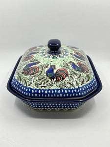 Baker ~ Covered Casserole ~ 8"W x 10.25"L ~ U2664 ~ U3!
