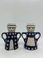 Load image into Gallery viewer, Salt &amp; Pepper Man &amp; Woman Set - 070A