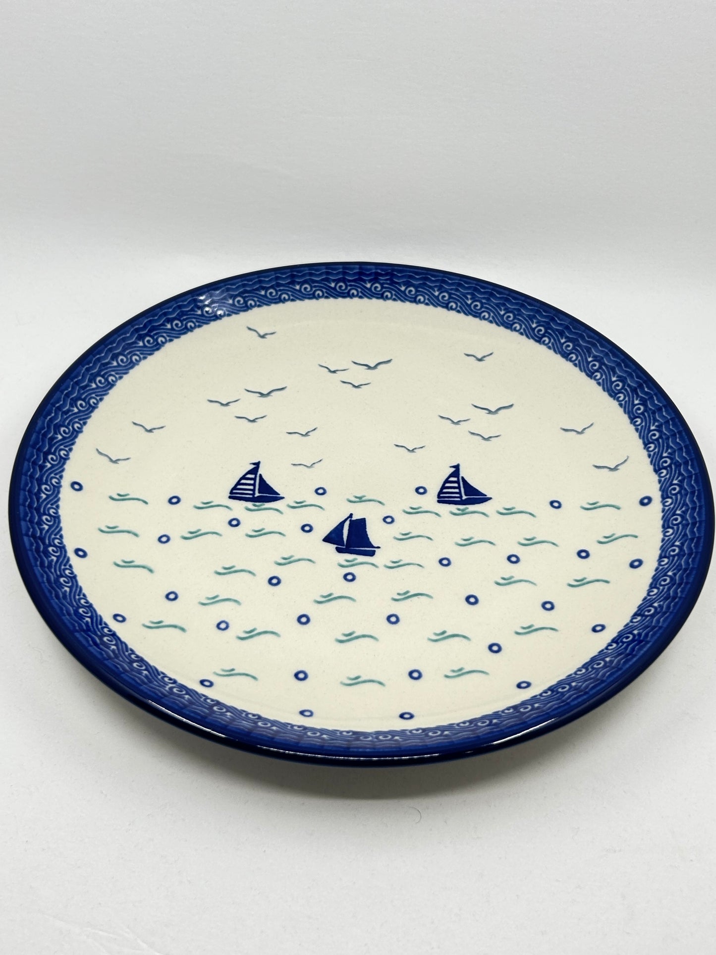 Plate ~ Dinner ~  10 inch ~ 2987X - T3!