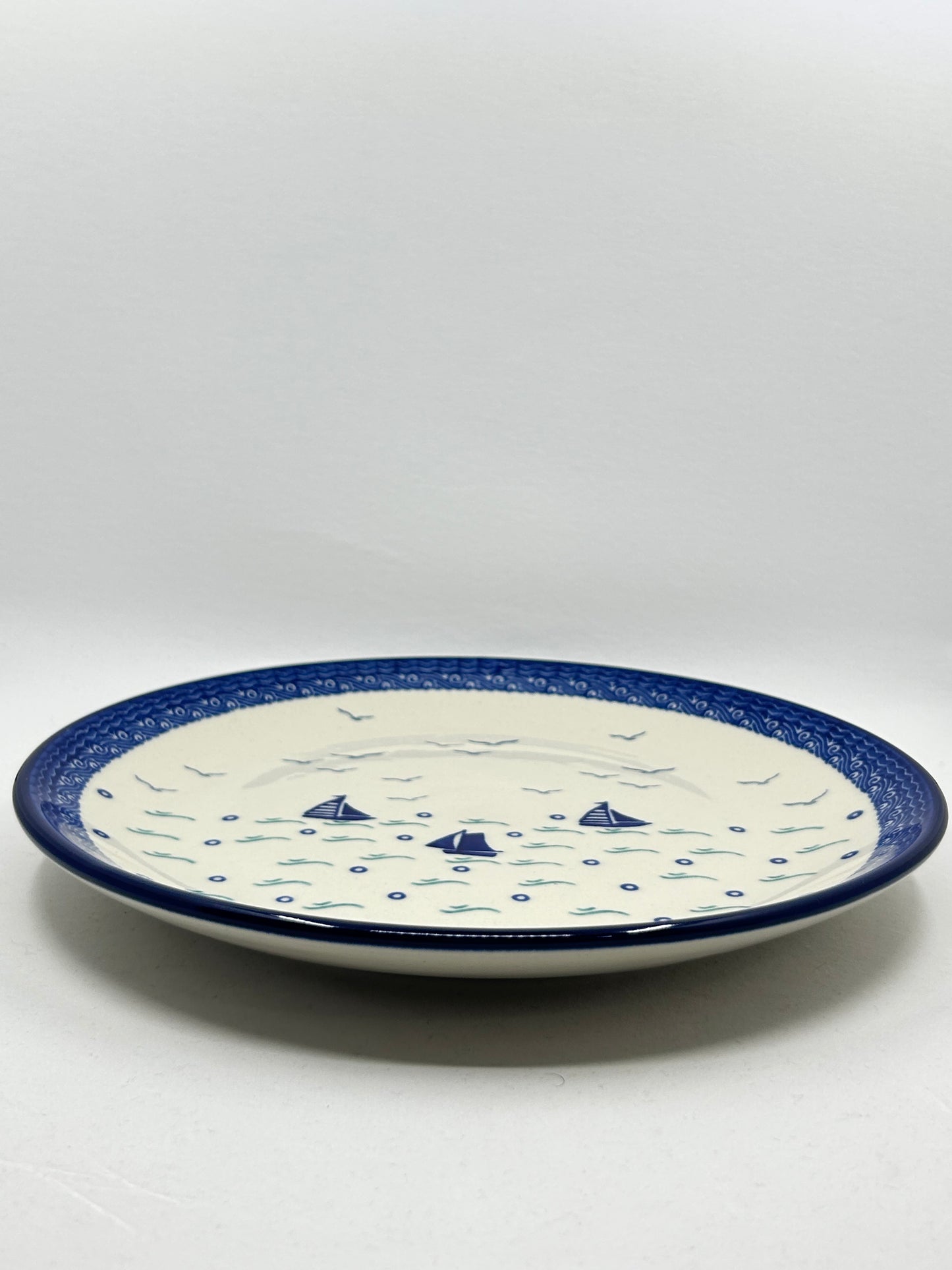 Plate ~ Dinner ~  10 inch ~ 2987X - T3!
