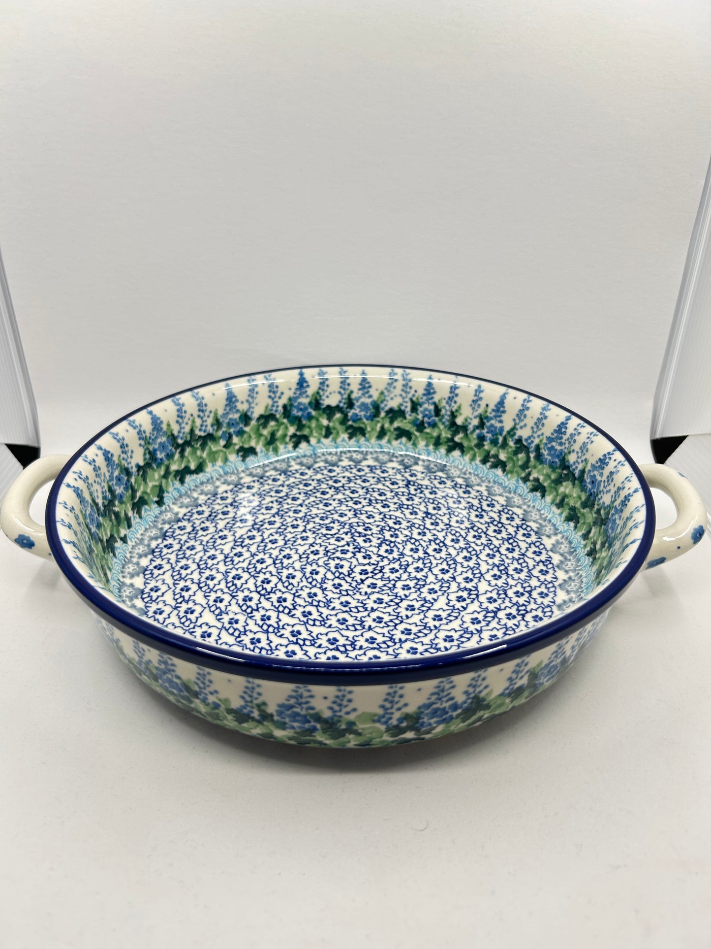 Baker ~ Round w/ Handles ~ 10 inch ~ 3300X ~ T4!