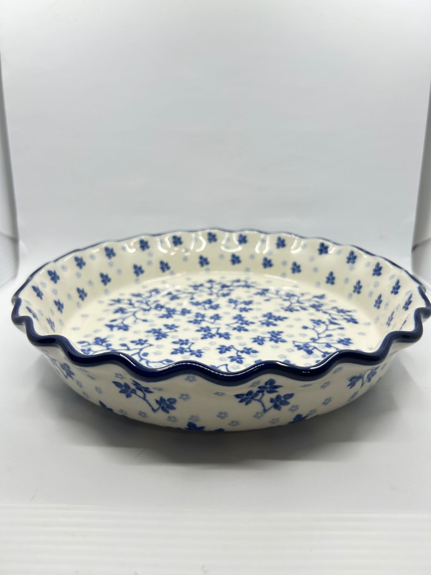 636 ~ Pie Plate ~ Fluted ~ 10" ~ 3206X - T4*