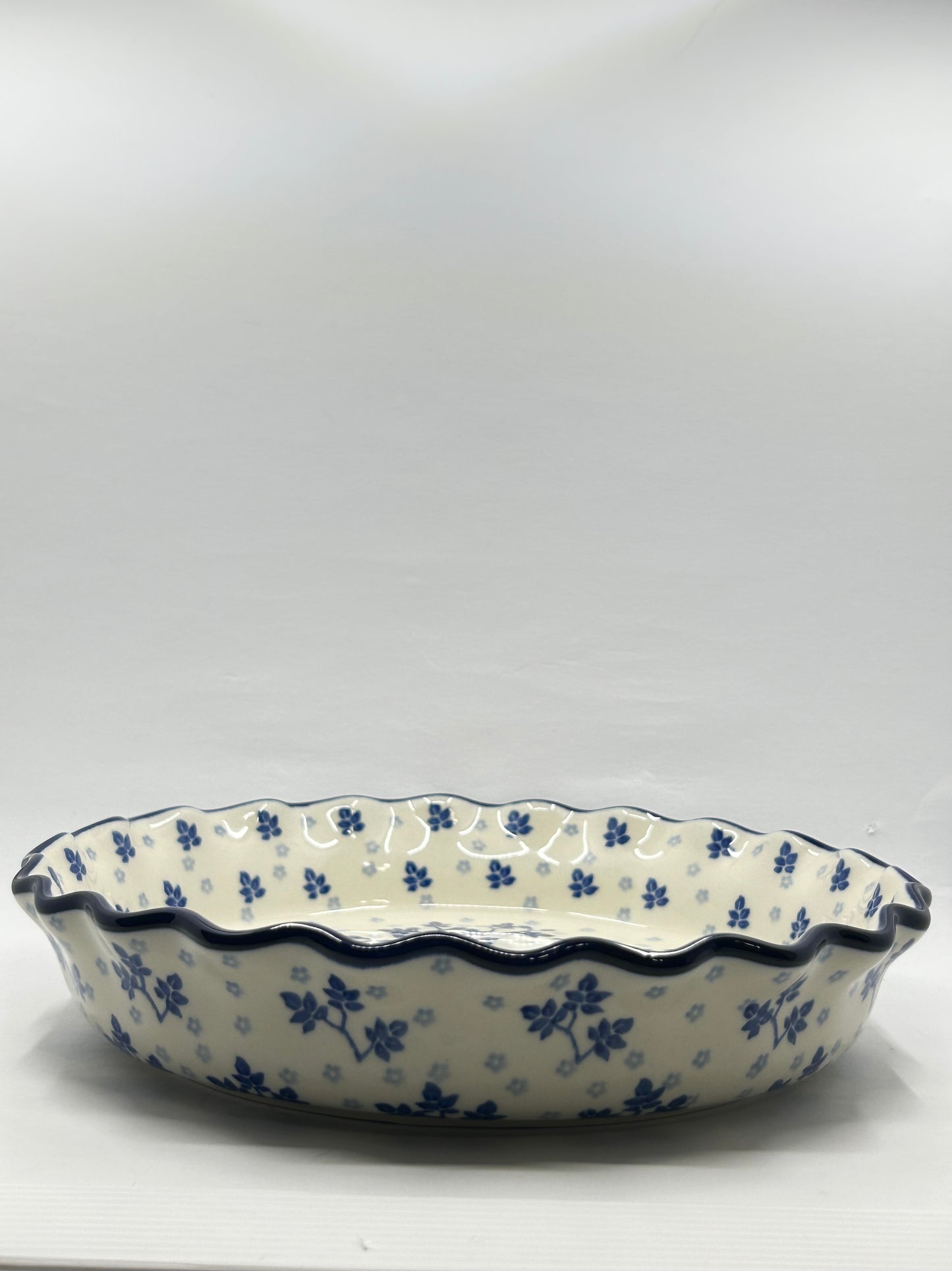 636 ~ Pie Plate ~ Fluted ~ 10" ~ 3206X - T4*