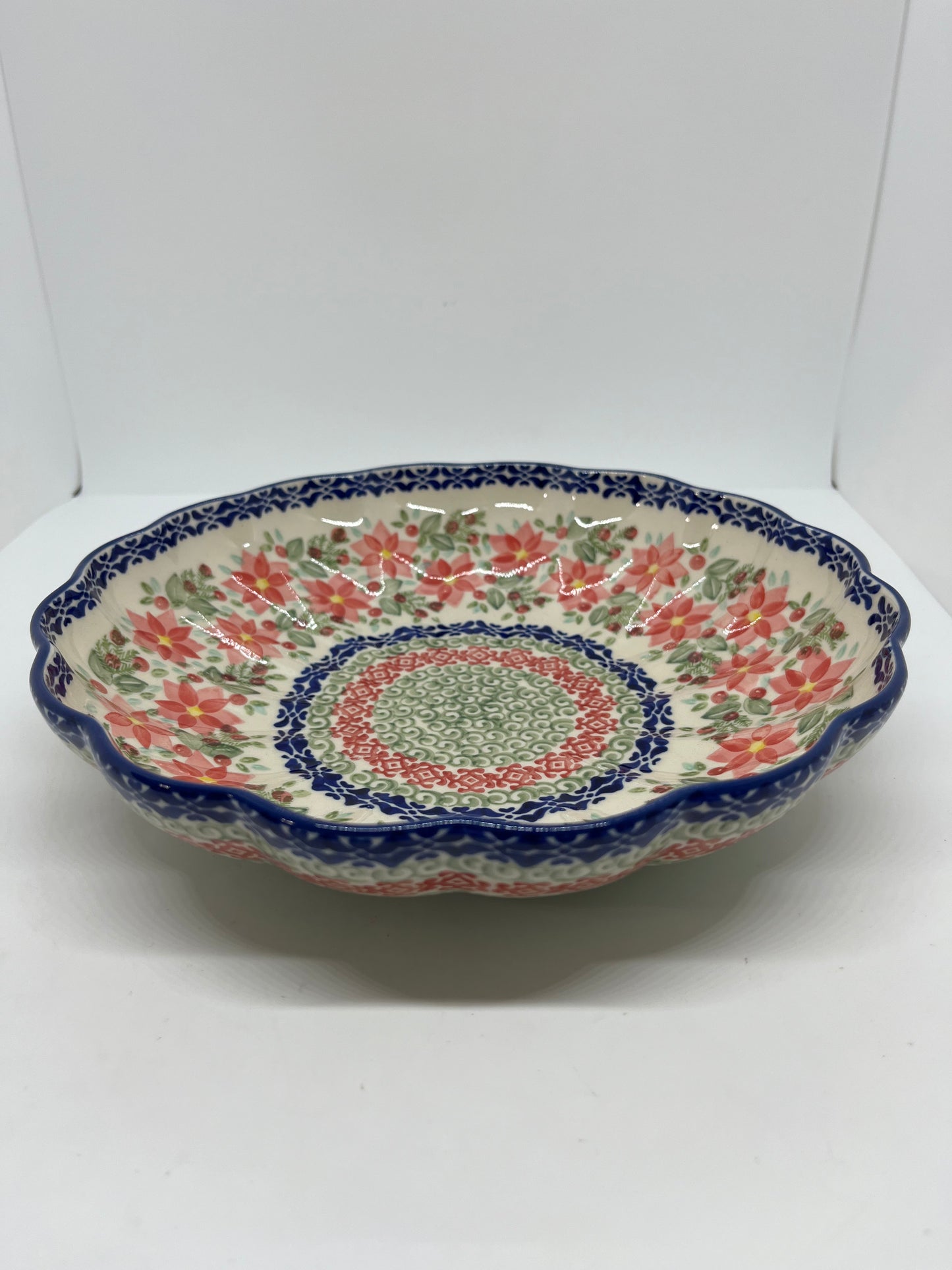 Large Scalloped Serving Bowl - PS14
