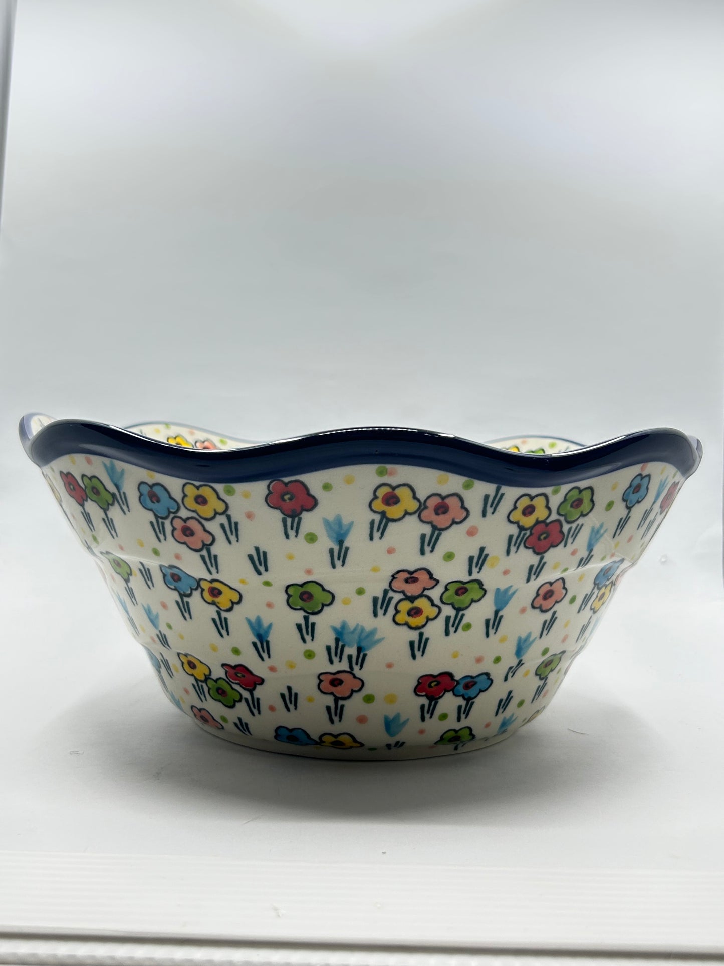 Bowl ~ Wavy Edge ~ Medium ~ 10 inch ~ U4884 ~ U3*