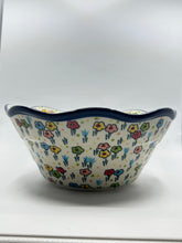 Load image into Gallery viewer, Bowl ~ Wavy Edge ~ Medium ~ 10 inch ~ U4884 ~ U3*
