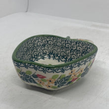 Load image into Gallery viewer, Bowl ~ Apple Shape ~ U4799 - U3!