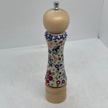 Load image into Gallery viewer, Light Wood Spice Grinder - E034