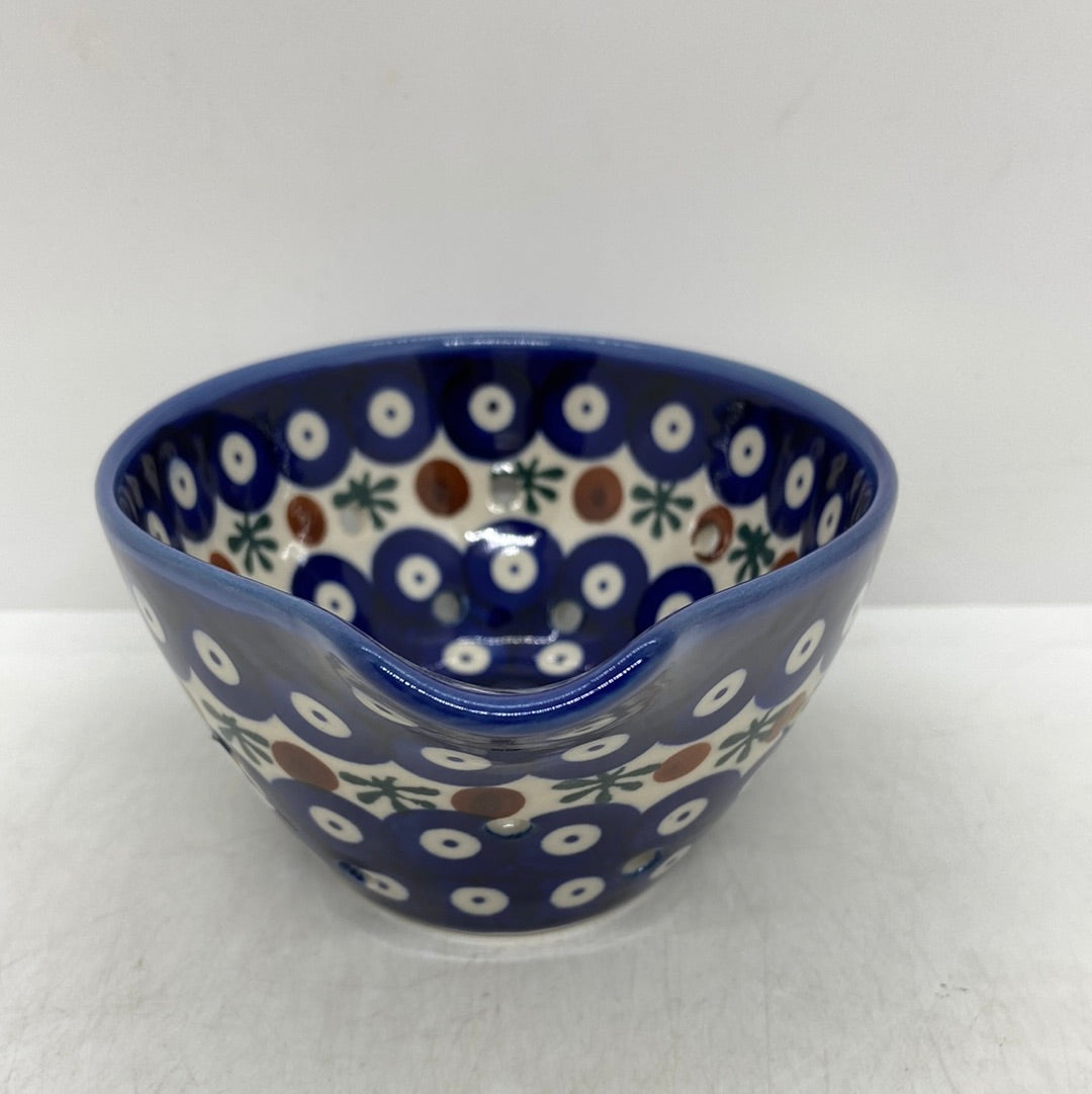 A506 Colander - D24