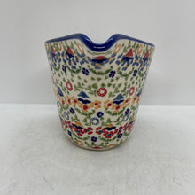 Load image into Gallery viewer, Gravy Boat - P325