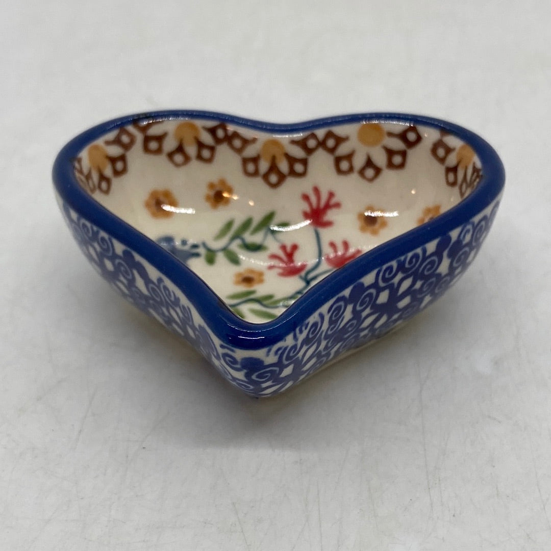 Heart Saucer - P273