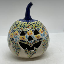 Load image into Gallery viewer, Medium Pumpkin - WK80