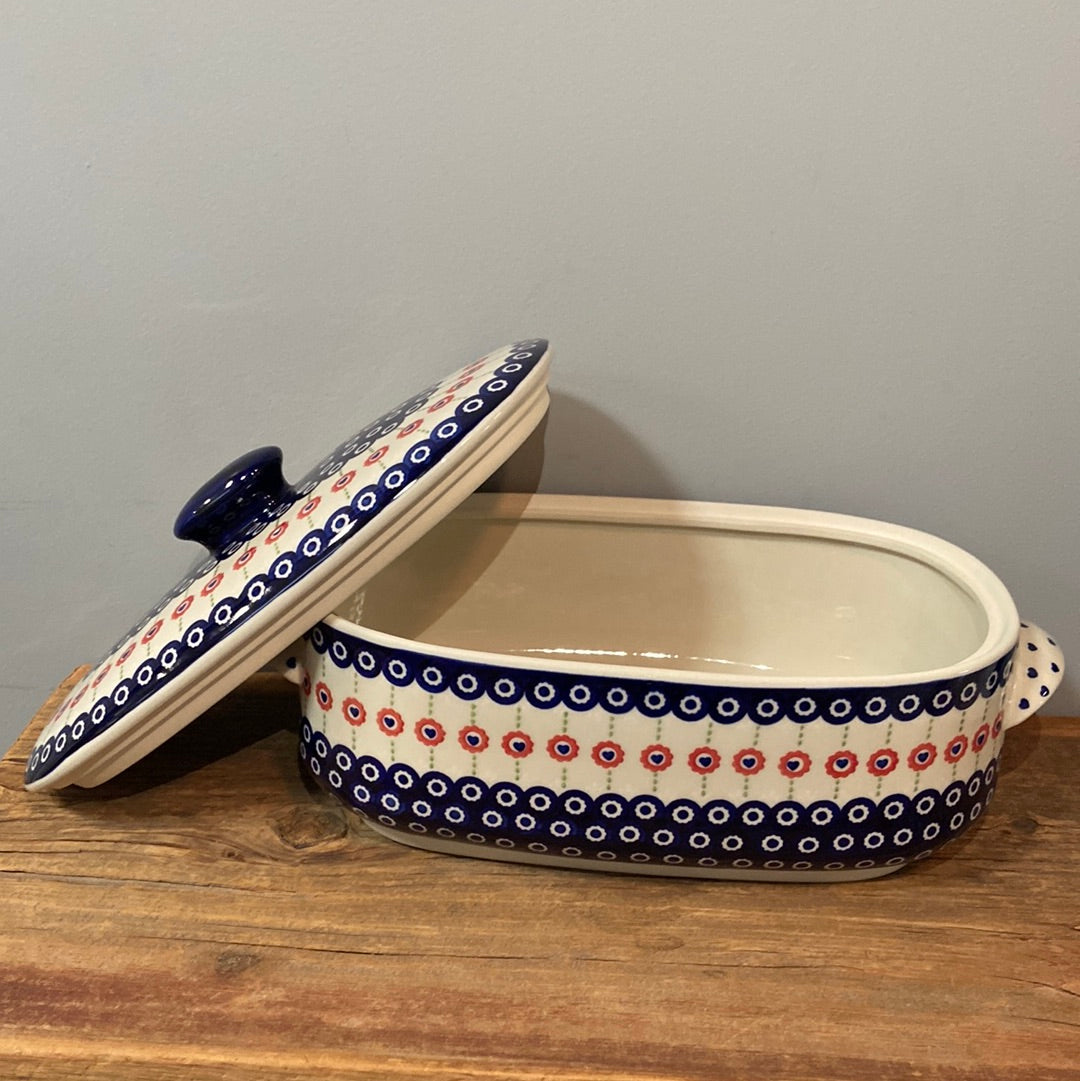 Large Oval Covered Baker ~ PS03