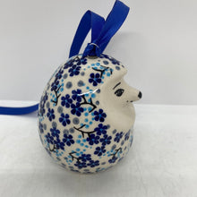 Load image into Gallery viewer, Hedgehog Figurine Ornament - AS45