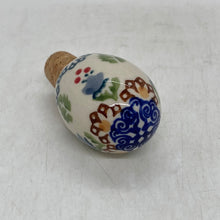 Load image into Gallery viewer, Egg Shaped Wine Stopper - P271