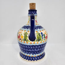 Load image into Gallery viewer, Plump Bottle with Cork - U884