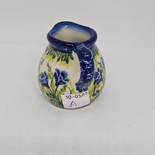 Load image into Gallery viewer, Mini Creamer - A553