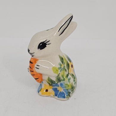 Mini Bunny  -  with carrot - U595